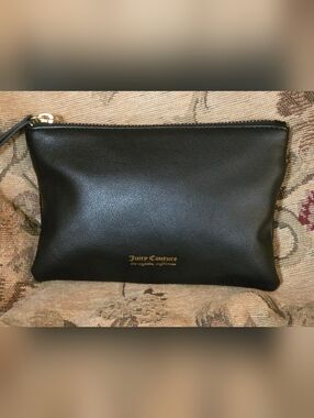 Juicy Couture Black Zip Pouch / Cosmetic Bag